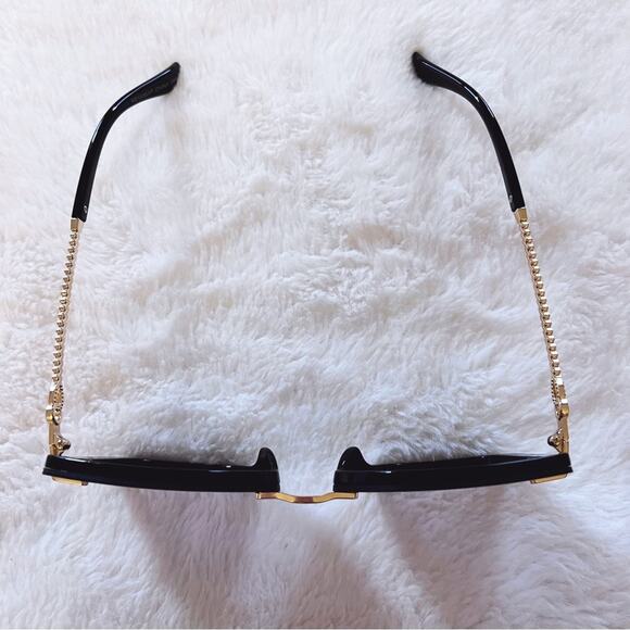 Gia Black Elegant Chain Link Oversized Sunglasses - Picture 5 of 9